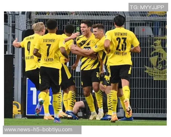 新援莱尔马亲临多特主场观战不莱梅并参与训练测试体能